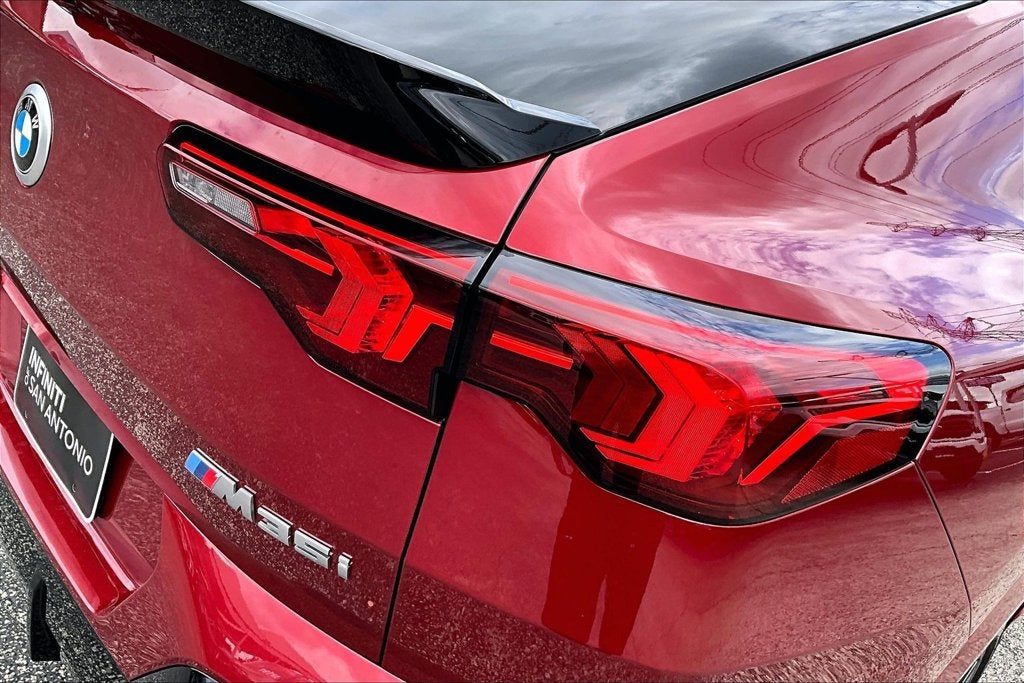 2025 BMW X2 M35i