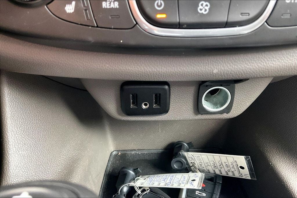 2018 Chevrolet Traverse LT Cloth w/1LT