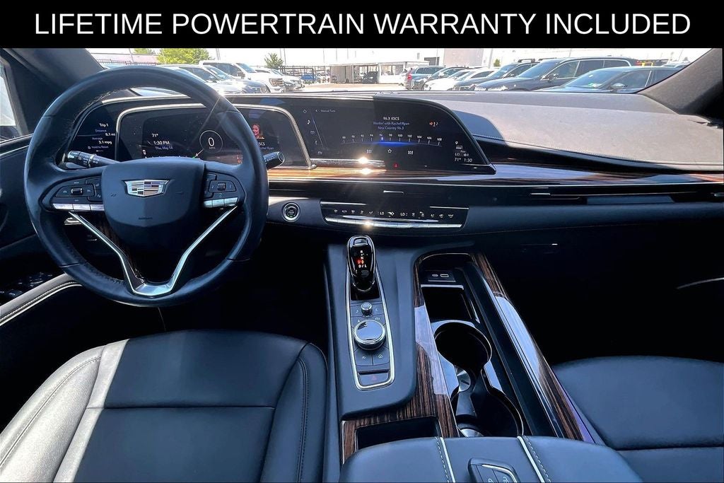 2024 Cadillac Escalade Luxury