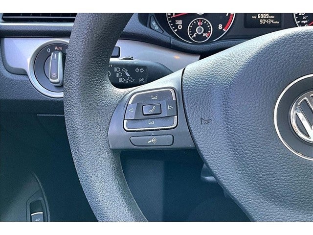 2013 Volkswagen Passat 2.5L Wolfsburg Edition