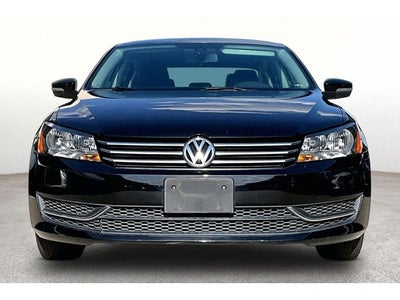 2013 Volkswagen Passat 2.5L Wolfsburg Edition