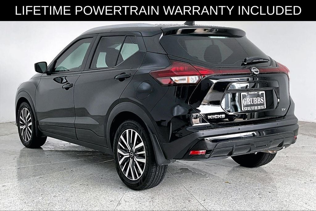 2023 Nissan Kicks SV