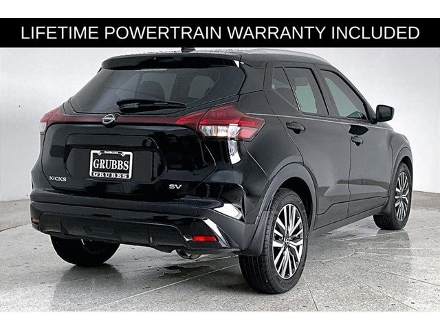 2023 Nissan Kicks SV