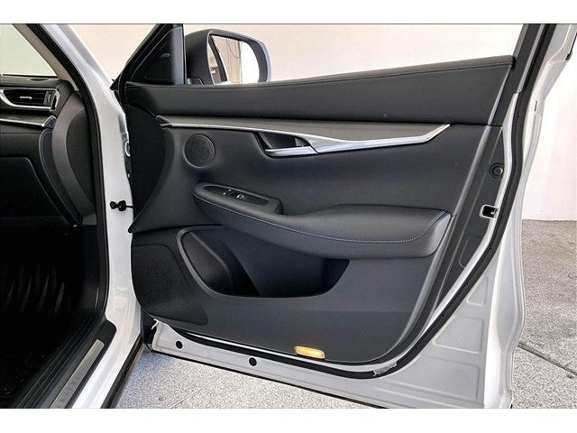 2025 INFINITI QX50 PURE