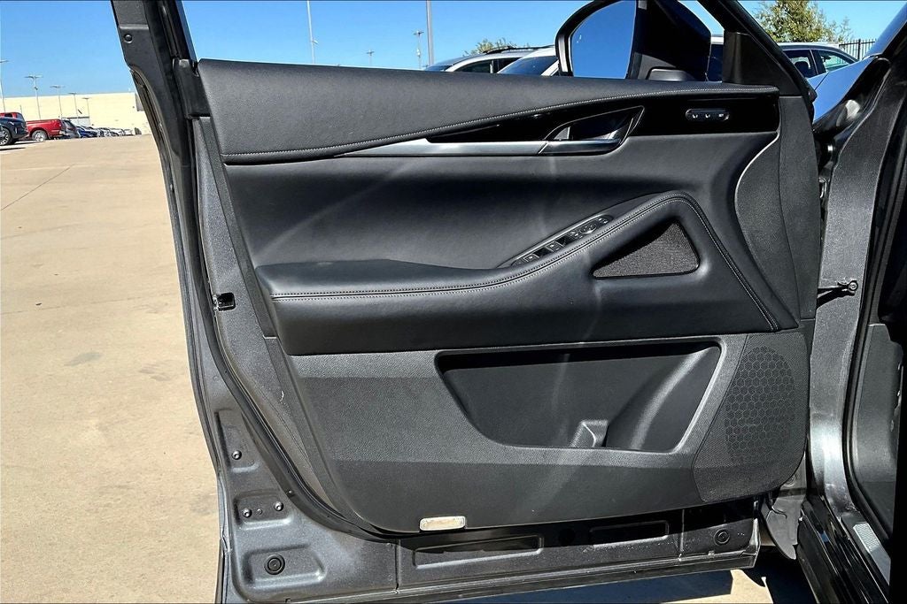 2025 INFINITI QX60 PURE