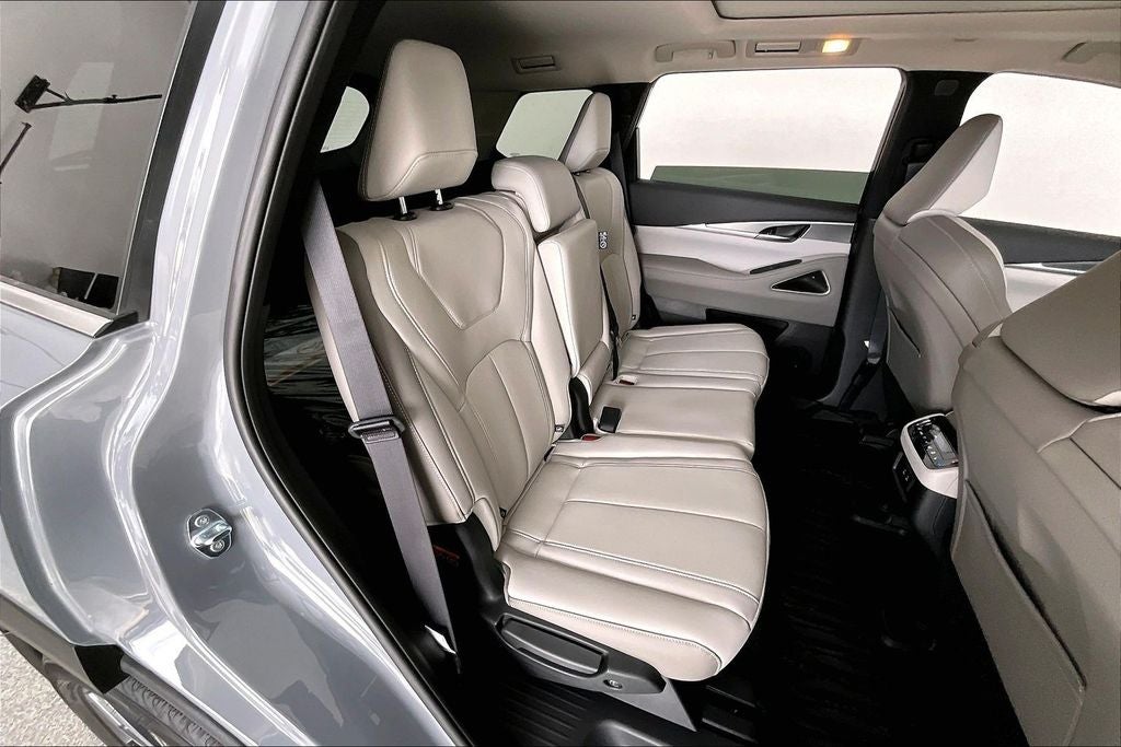 2027 INFINITI QX60 LUXE