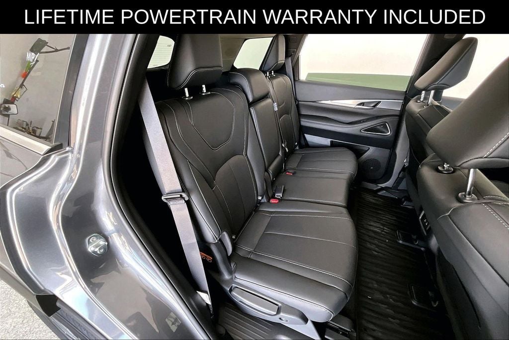 2027 INFINITI QX60 LUXE
