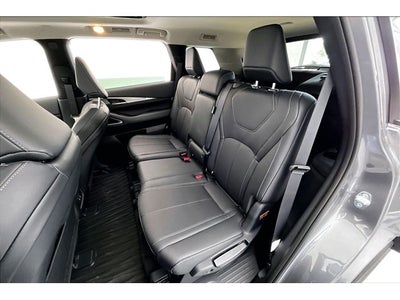 2027 INFINITI QX60 LUXE