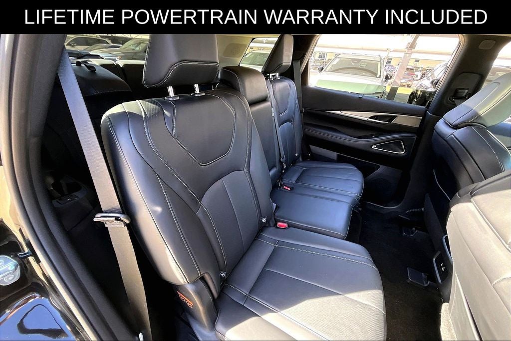 2025 INFINITI QX60 LUXE