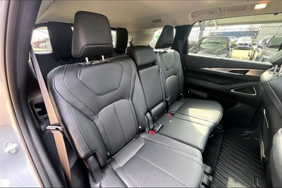 2026 INFINITI QX60 LUXE