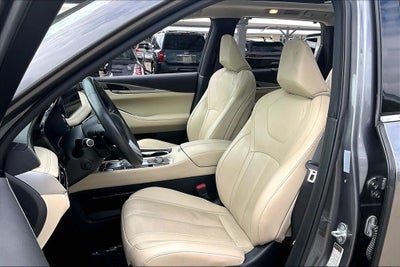2022 INFINITI QX60 LUXE