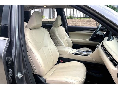 2022 INFINITI QX60 LUXE
