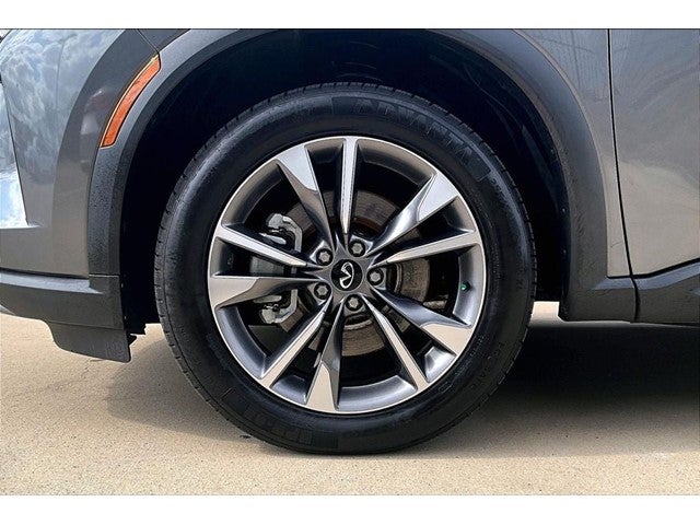 2022 INFINITI QX60 LUXE
