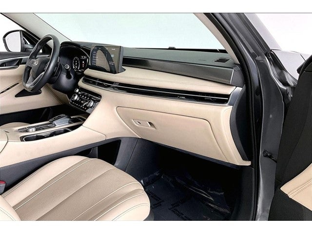 2022 INFINITI QX60 LUXE
