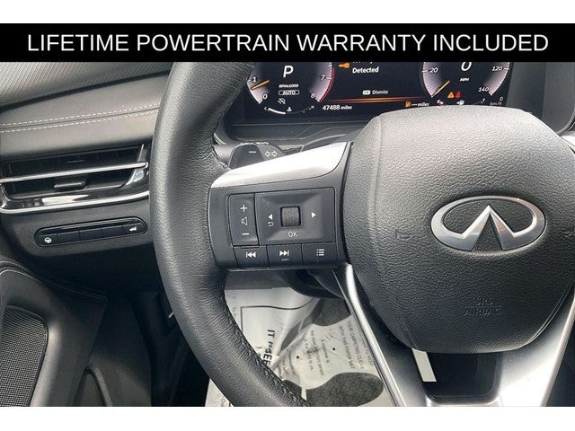 2022 INFINITI QX60 LUXE