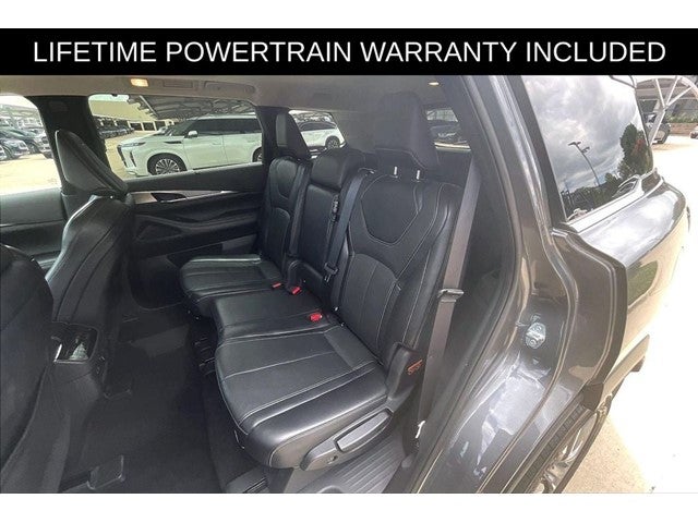 2022 INFINITI QX60 LUXE