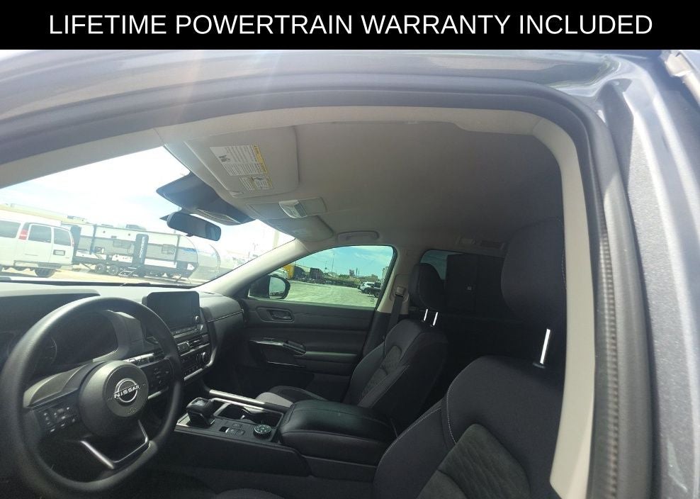 2024 Nissan Pathfinder S
