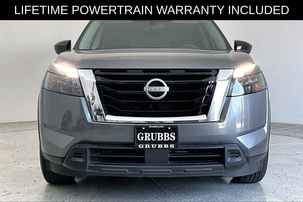 2024 Nissan Pathfinder S