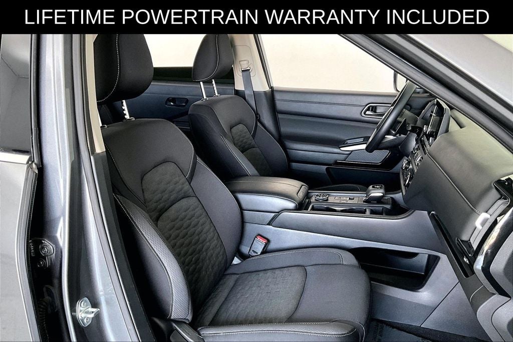 2024 Nissan Pathfinder S