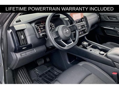 2024 Nissan Pathfinder S