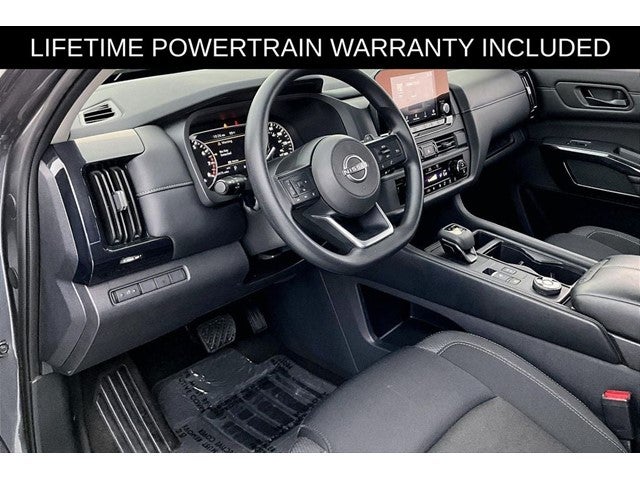 2024 Nissan Pathfinder S
