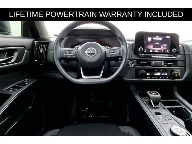 2024 Nissan Pathfinder S