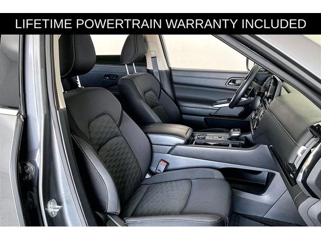 2024 Nissan Pathfinder S