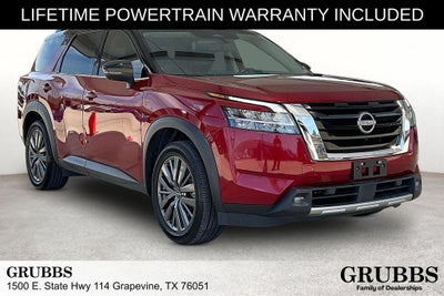 2022 Nissan Pathfinder SL