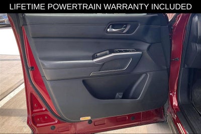 2022 Nissan Pathfinder SL