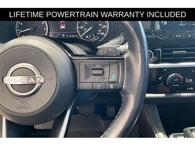 2022 Nissan Pathfinder SL