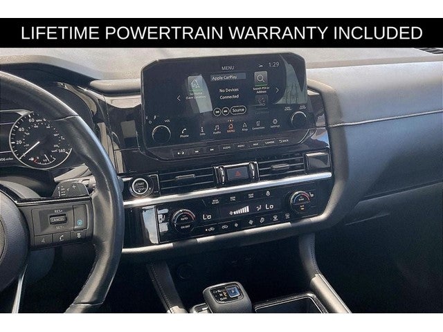 2022 Nissan Pathfinder SL