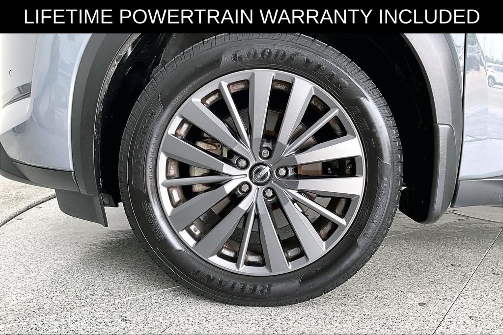 2024 Nissan Pathfinder SL