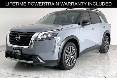 2024 Nissan Pathfinder SL