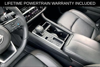 2024 Nissan Pathfinder SL