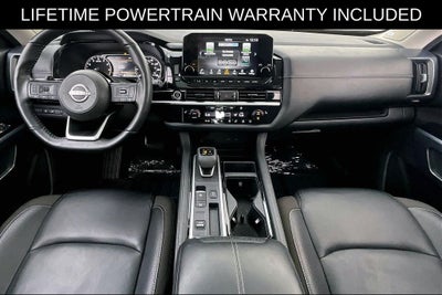 2024 Nissan Pathfinder SL