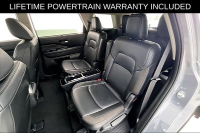 2024 Nissan Pathfinder SL
