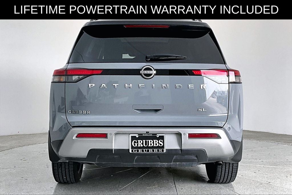 2024 Nissan Pathfinder SL