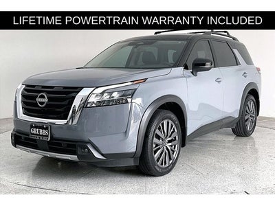 2024 Nissan Pathfinder SL