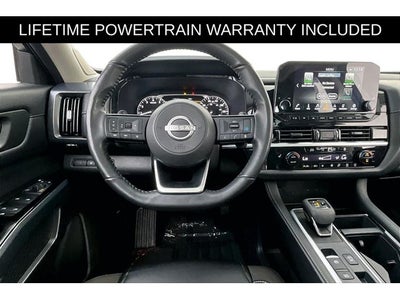 2024 Nissan Pathfinder SL