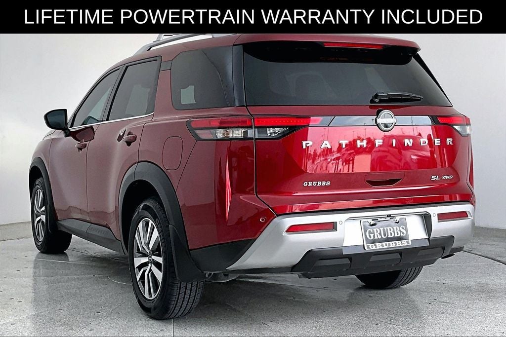 2023 Nissan Pathfinder SL