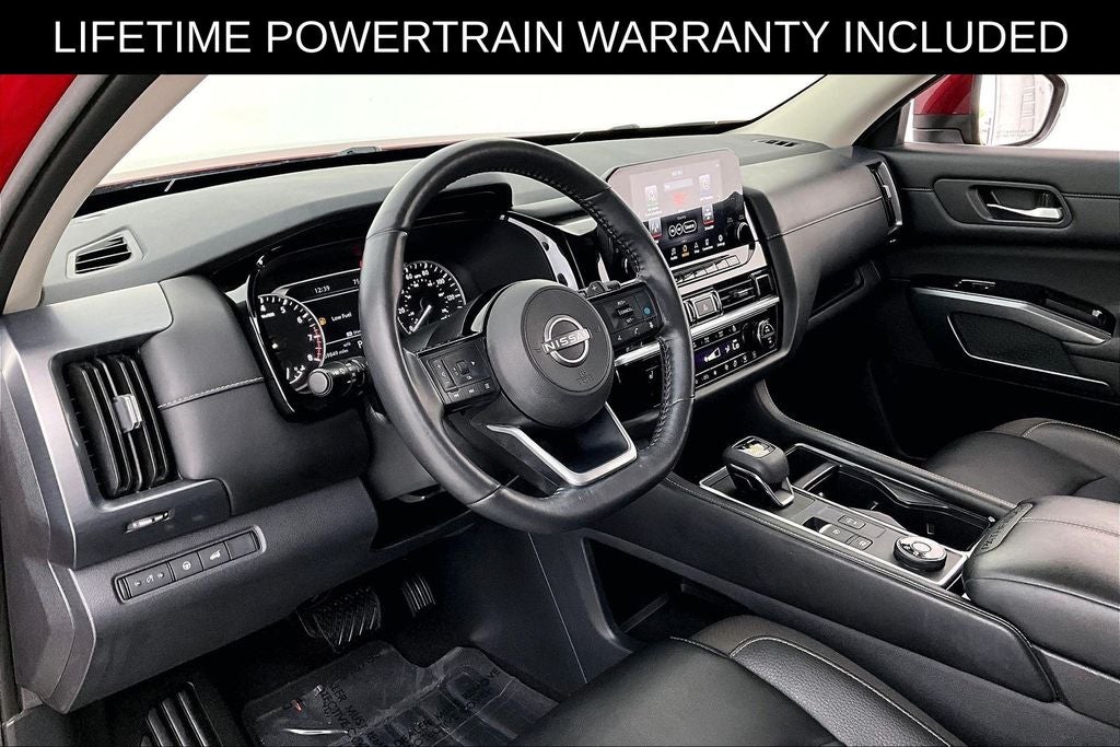 2023 Nissan Pathfinder SL
