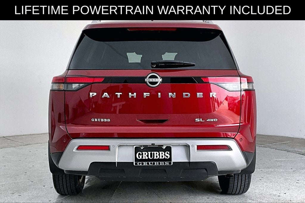 2023 Nissan Pathfinder SL