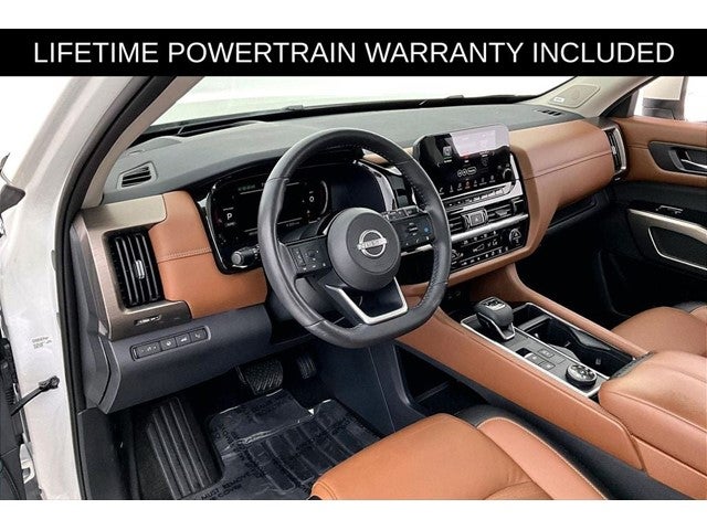 2023 Nissan Pathfinder Platinum