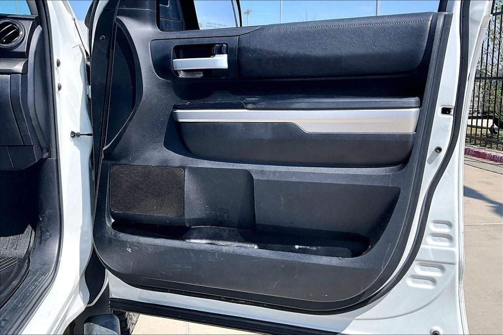 2017 Toyota Tundra SR5 4.6L V8