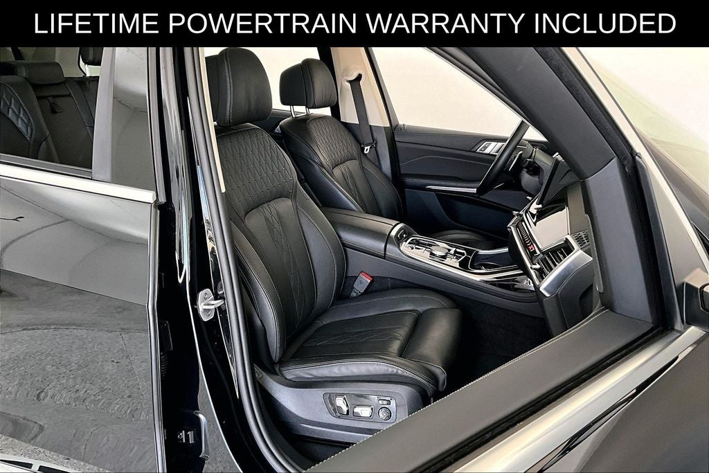 2025 BMW X7 xDrive40i