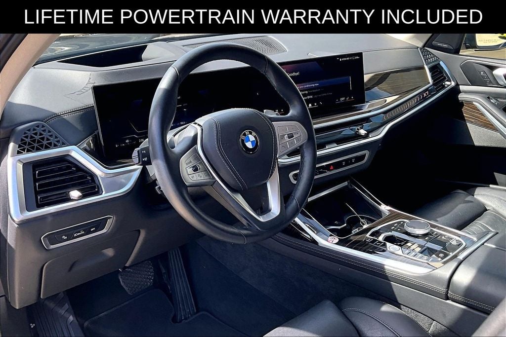 2025 BMW X7 xDrive40i