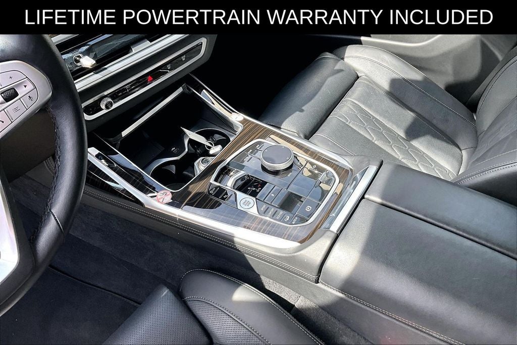 2025 BMW X7 xDrive40i