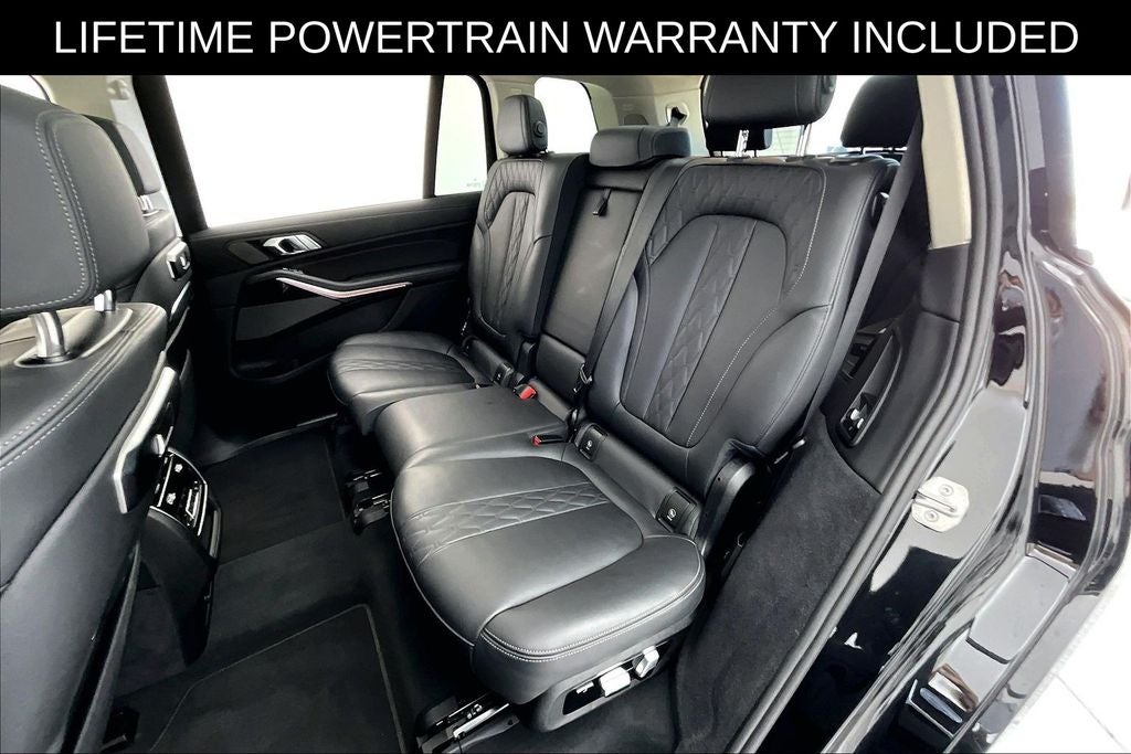 2025 BMW X7 xDrive40i