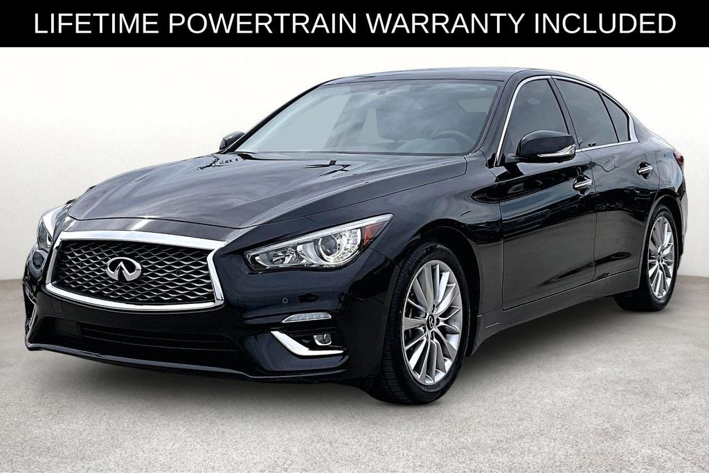 2023 INFINITI Q50 LUXE
