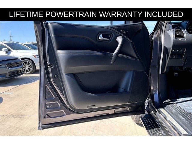 2024 INFINITI QX80 LUXE